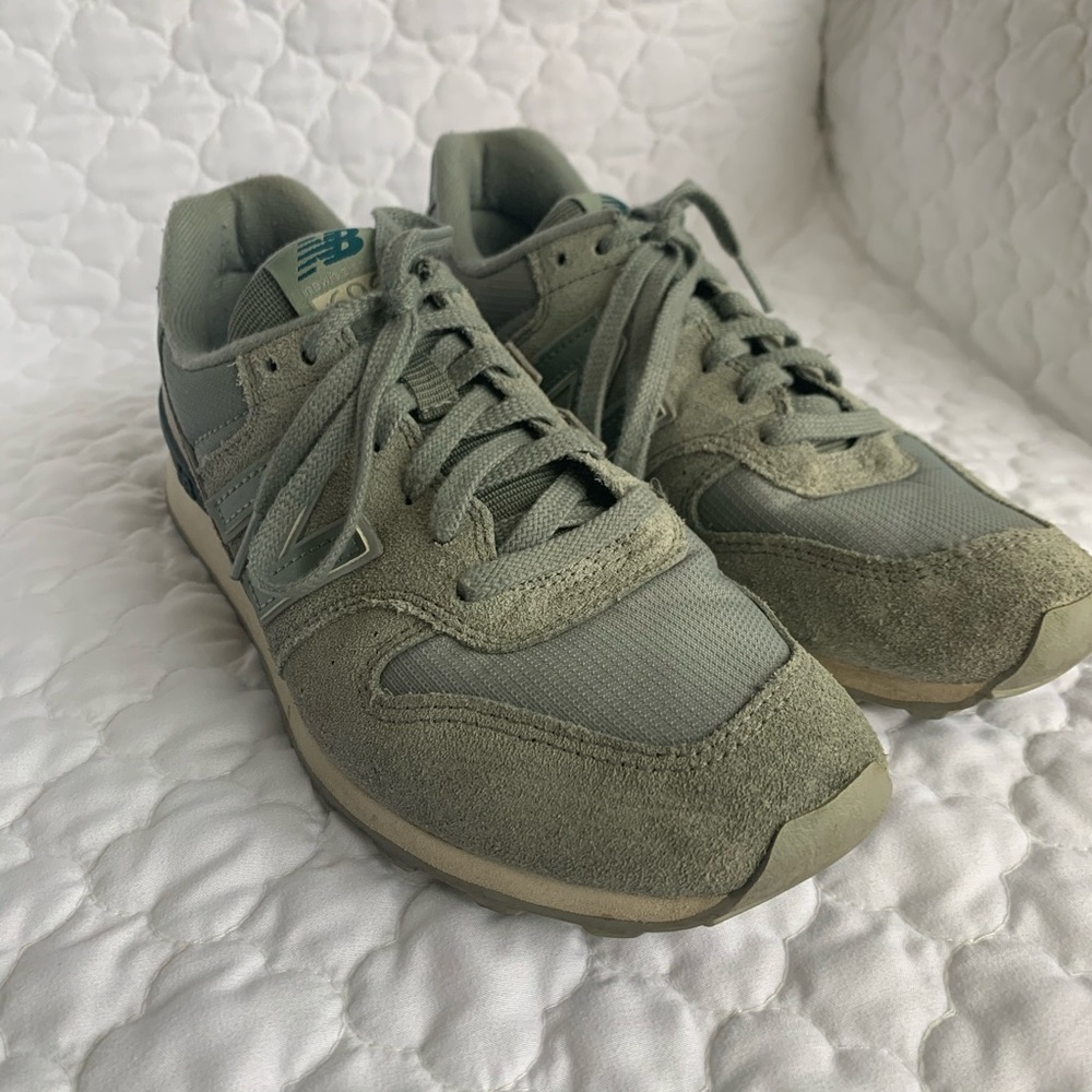 Women’s New Balance 605!